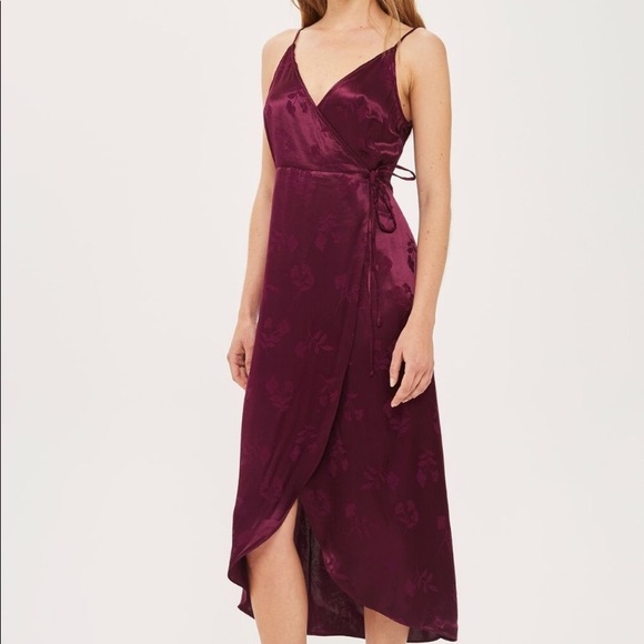 Topshop Dresses & Skirts - Topshop plum jacquard wrap dress.